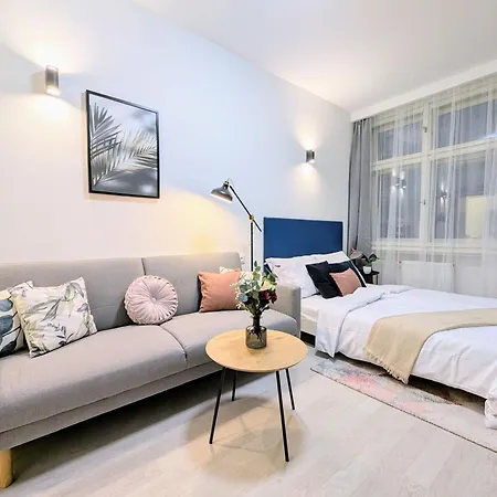 Apartament Old Town 2 Bdr, Free Coffee *