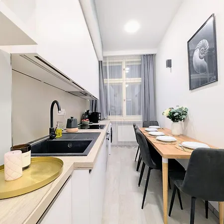 Appartement Old Town 2 Bdr, Free Coffee *